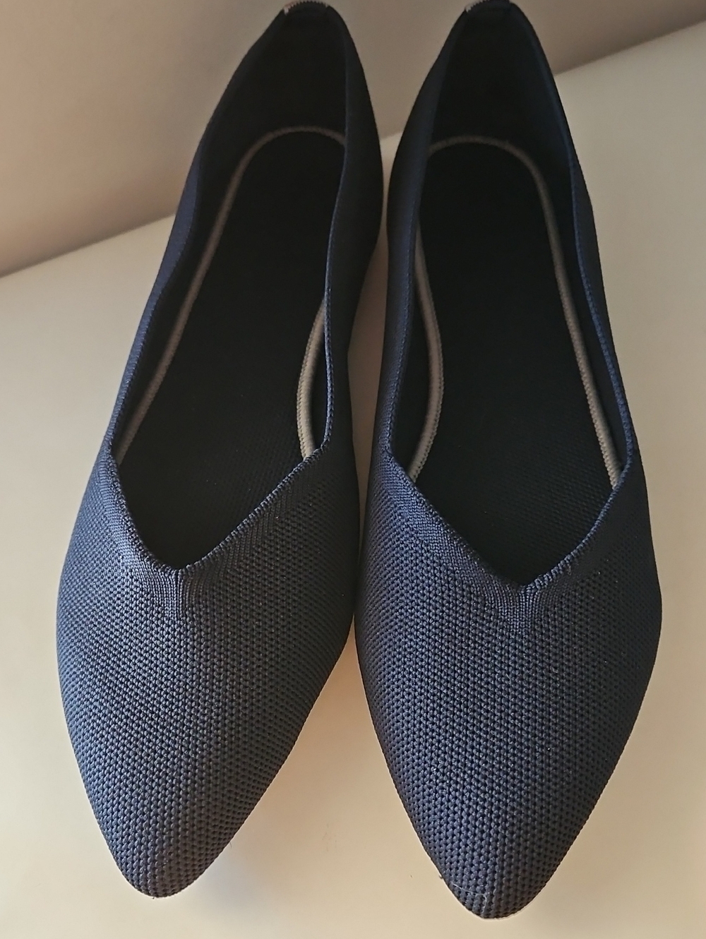 FRANK MULLY ROTHYS LIKE NAVY POINTE 11 FLATS SZ 10